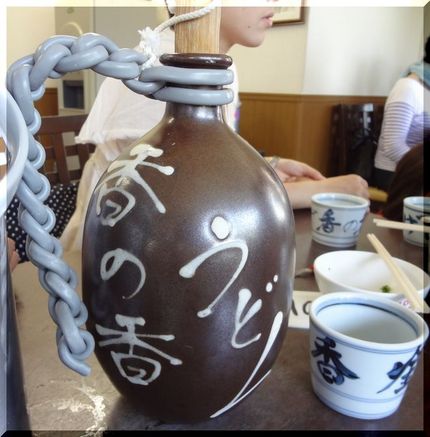 釜あげうどんなら「長田in香の...