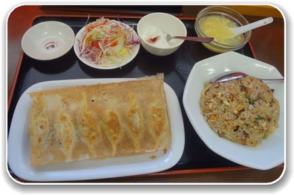 *餃子と炒飯のセット(750円...