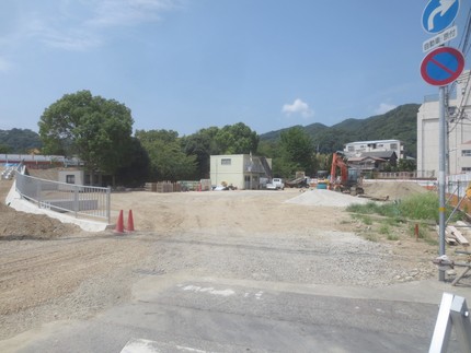 < 神戸市立楠幼稚園:跡地 >...