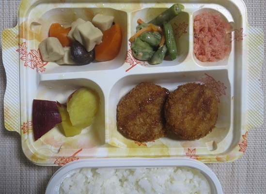 卓はお弁当(1175)...