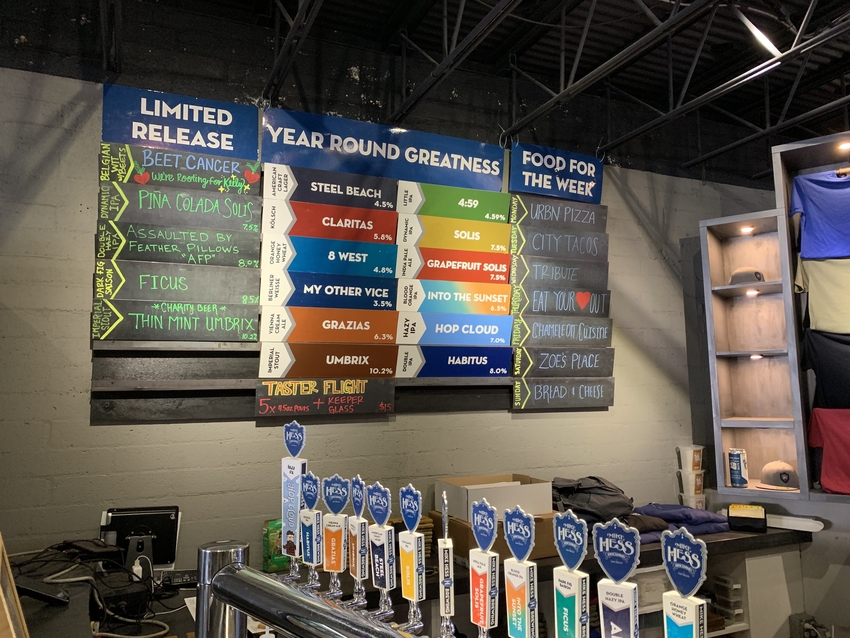 期間限定のビールもありました...