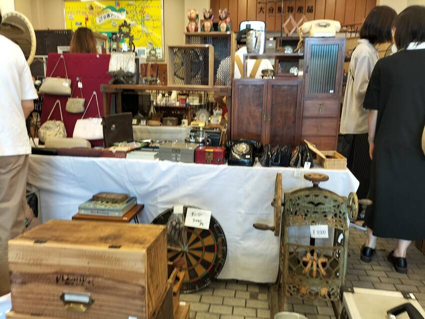 冬が近づくと、風景の色合いがど...