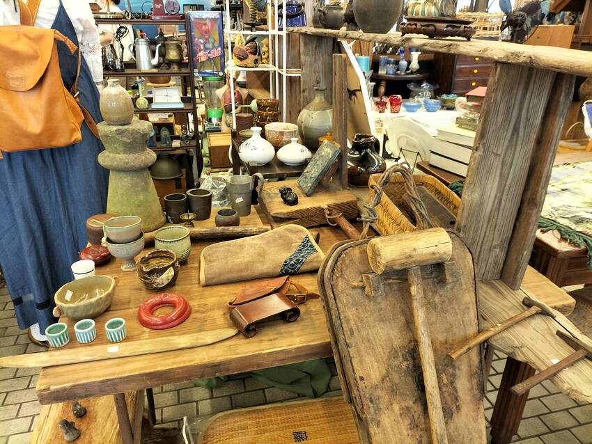 春と冬、その二つの季節だけに開...