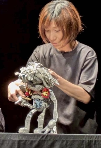 レイクと名付けた人形今稽古中の...