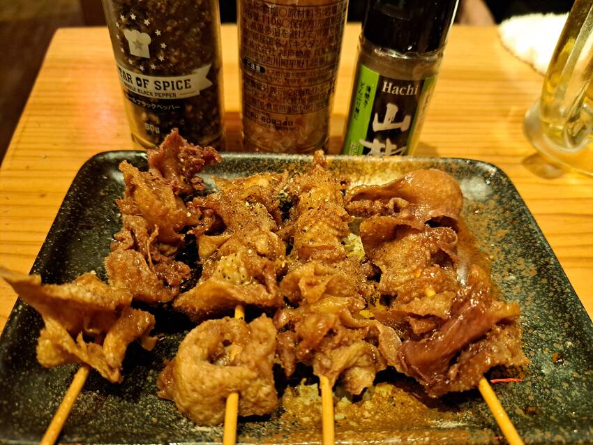 やみつき串99円