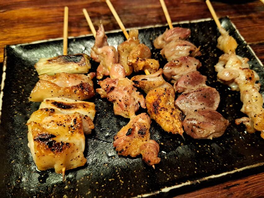 カウンターに座れば180円です...