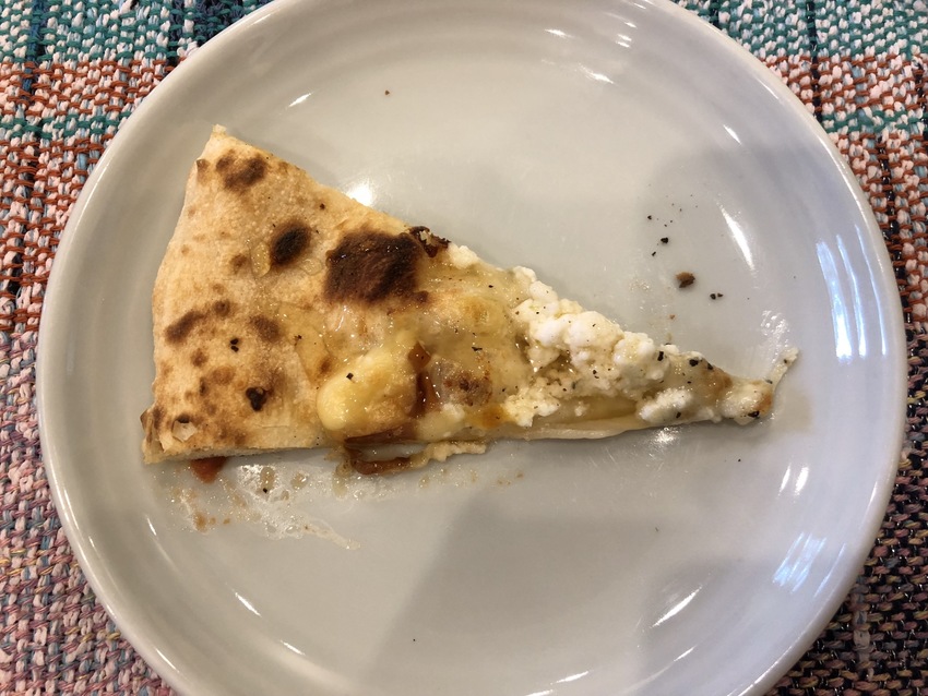クアトロチーズのピザ。お好みで...