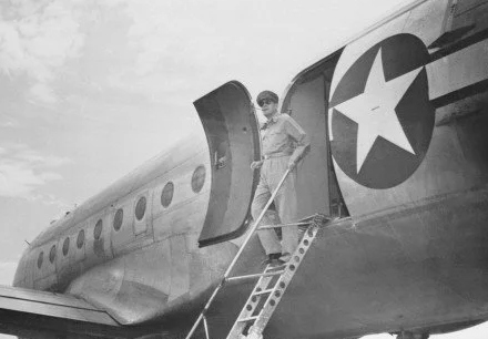 マッカーサーの厚木到着 そして...