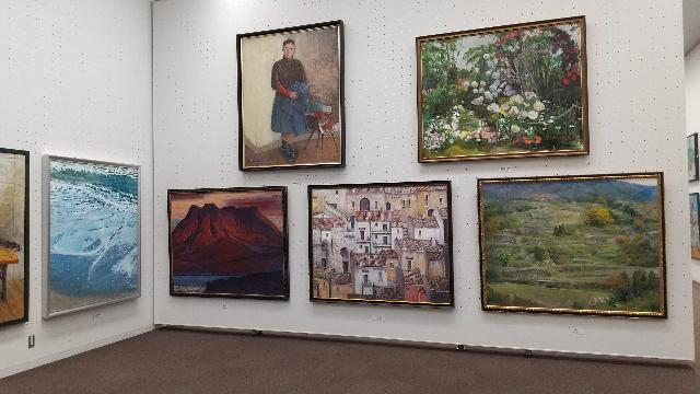 出展者はプロなの?アマチュアな...