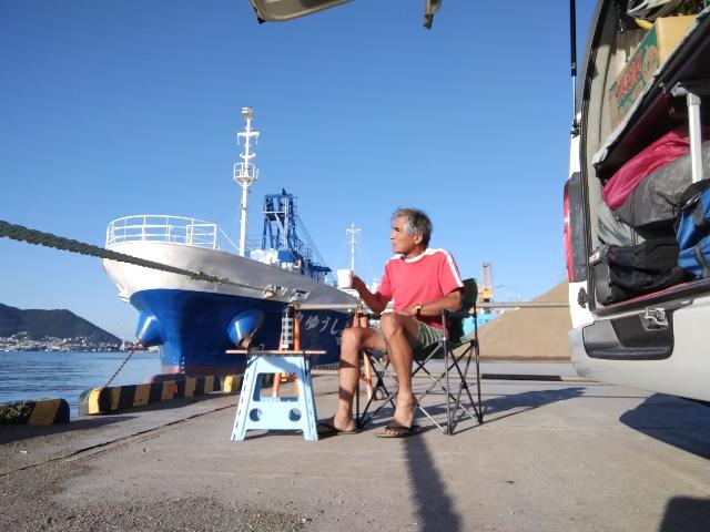 フェリー受付まではまだしばらく...