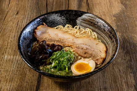 黒豚豚骨ラーメン