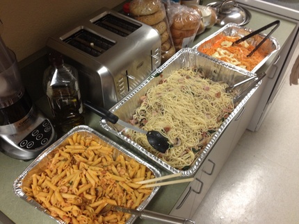 みんながパスタをつくってくれま...