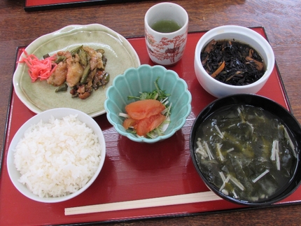 調理の練習として本日も通常どお...