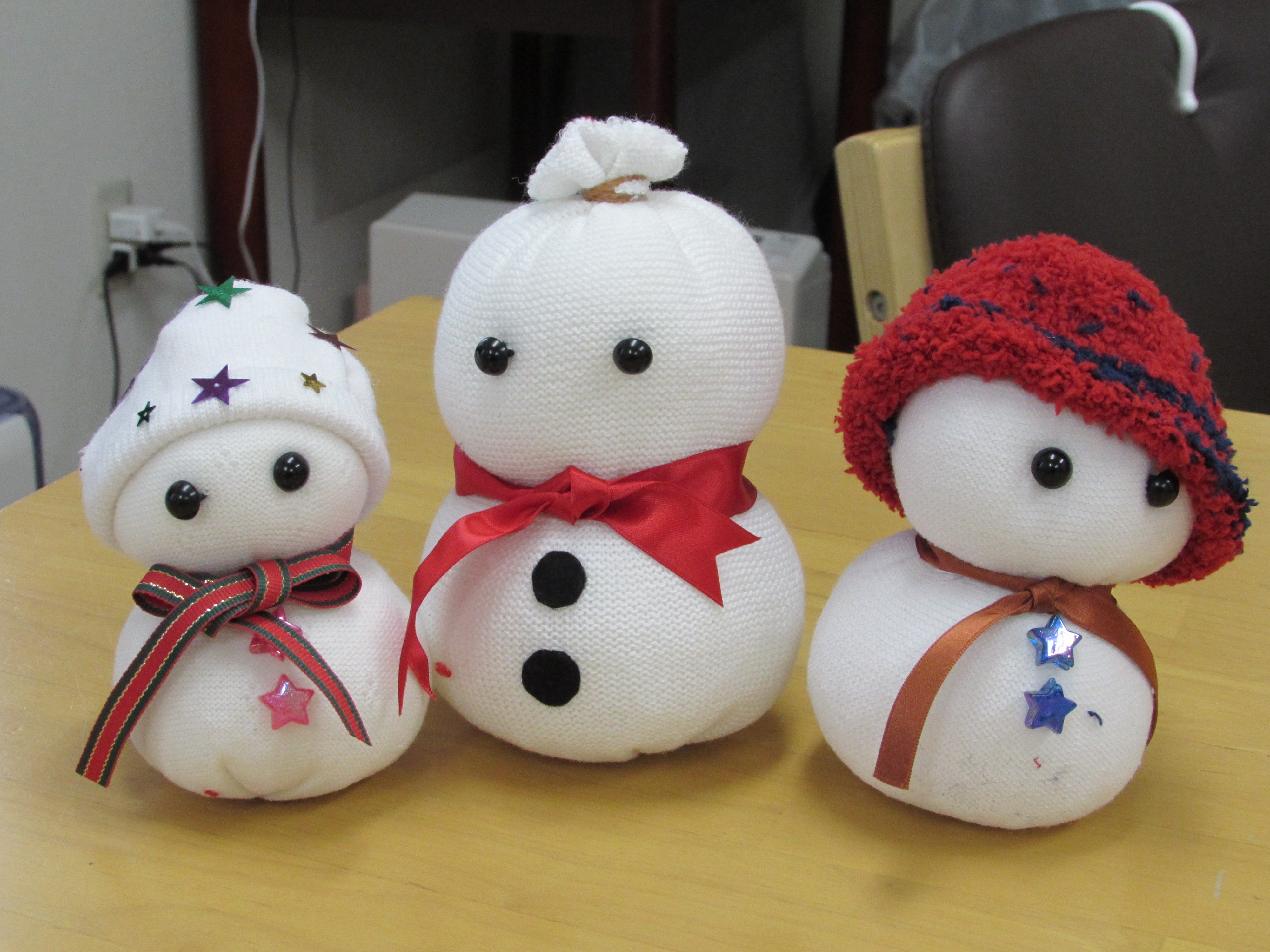 靴下 から 雪だるま人形を作る デイサービス 長寿の家 公式サイト 川崎市高津区東野川 Bloguru