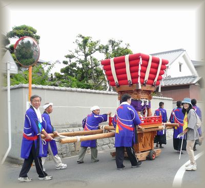 お祭りだぁ！