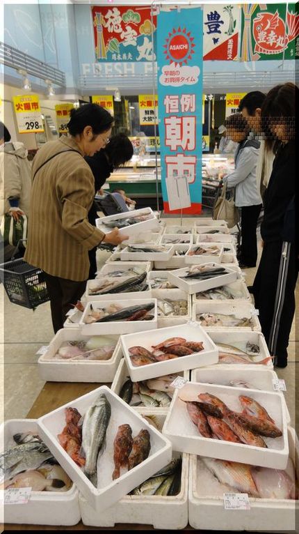 火曜朝市