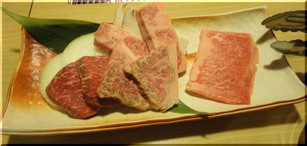 お昼から肉料理「ひらい」で和牛...