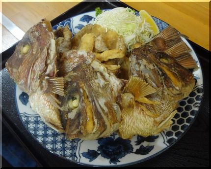 鯛の兜揚げ～海鮮食堂じゃこや～...
