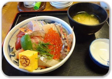 鮮魚市場内 お魚ごはん マルト...