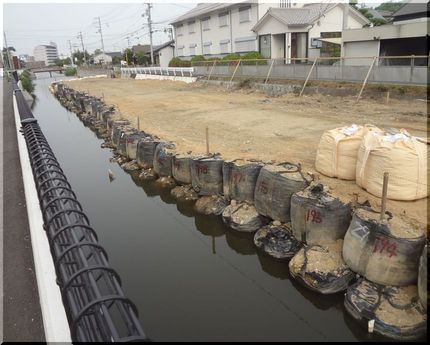 土嚢、こんなとこに！