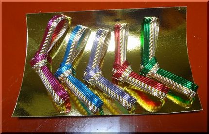 水引の箸置きです。400円。 ...