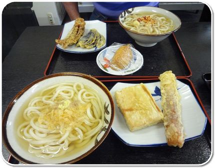 ・かけ小、天ぷら2種(イカゲソ...