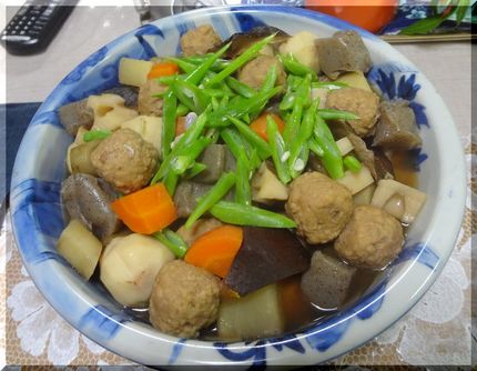 ＊筑前煮 鶏ミンチ団子、レンコ...