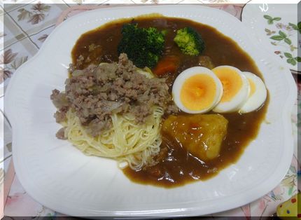 前夜の牛スジ肉curryに、ミ...