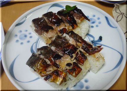 *焼き鯖寿司 寿司飯が薄い! ...