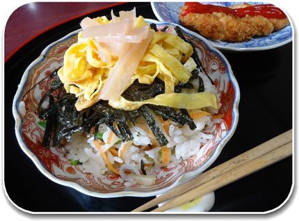 筍のバラ寿司で家ランチ－201...