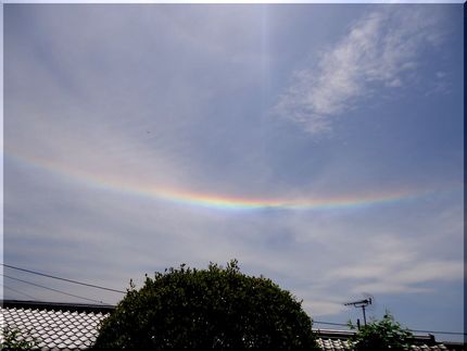 真横にでる虹、幻日かなぁ～？