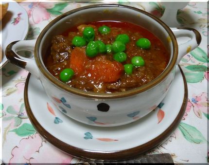 ＊牛スジ肉の赤ワイン＆トマト煮...