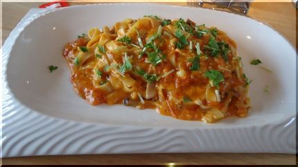 ＊生パスタ：ベーコン、きのこの...