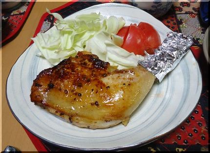 *骨付鳥 皮からパリっと!焦げ...