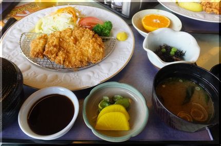 今日のプレイ費はランチ付でセル...