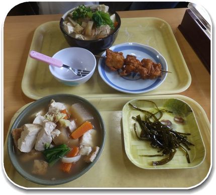 ＊しっぽくうどん中、小、鶏の唐...