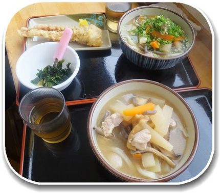 ＊田舎うどん　小2、イカげそ天...