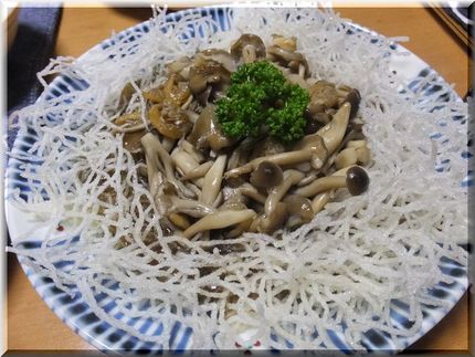 ＊揚げ春雨のキノコあんかけ 朝...