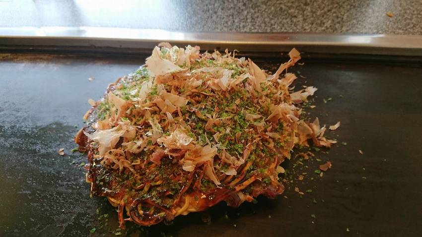 もつ玉そば焼き、おそばが太くて...