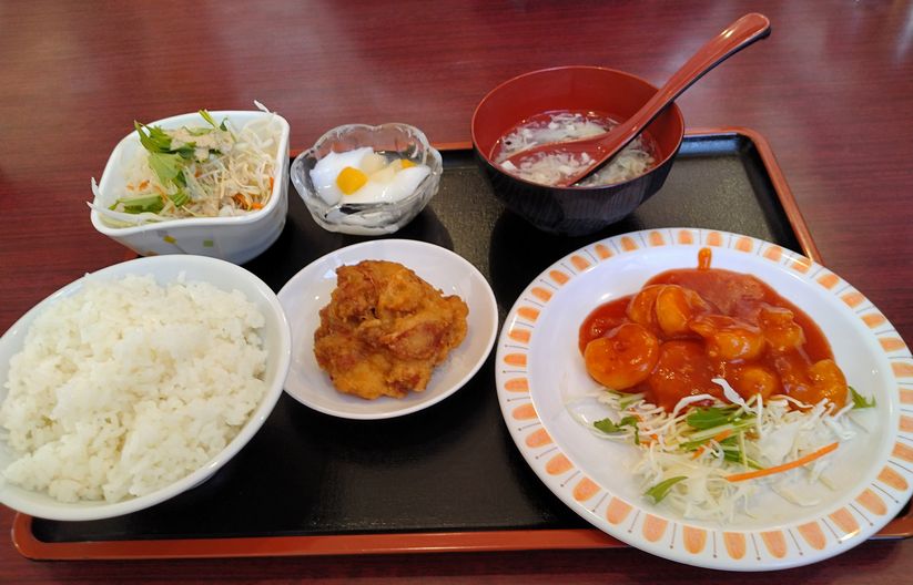 ＊エビチリ定食 ご飯が多くて！...