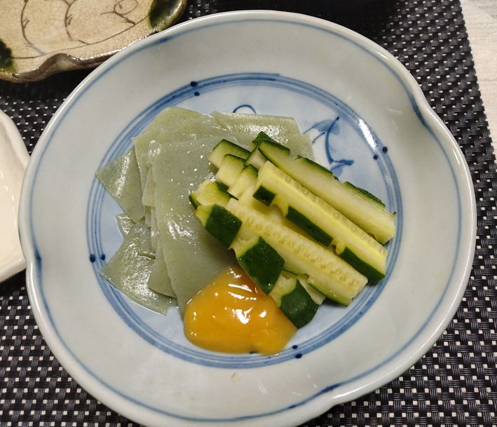 *刺身蒟蒻 酢味噌で...