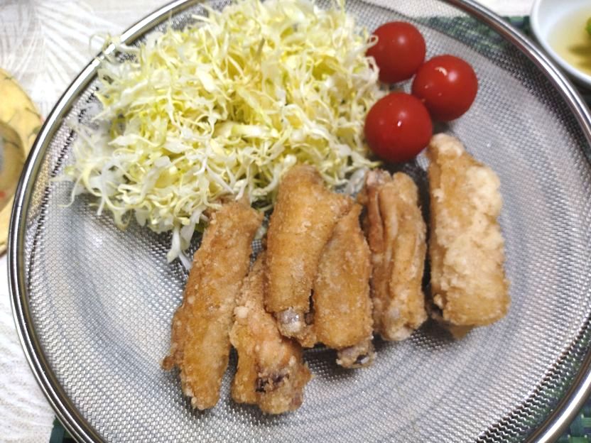 ＊鶏手羽中のから揚げ 最近、鶏...