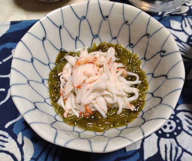 *めかぶとカニカマ