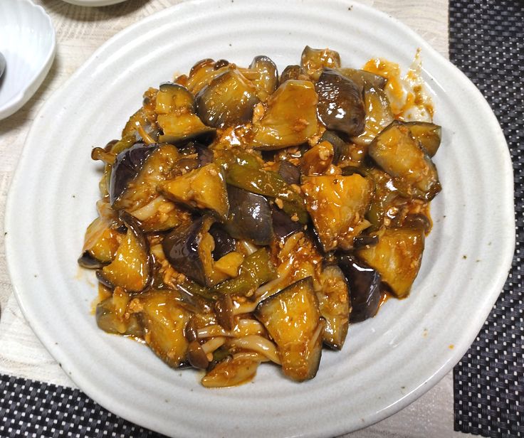 ＊麻婆茄子　色が悪い！シメジ、...