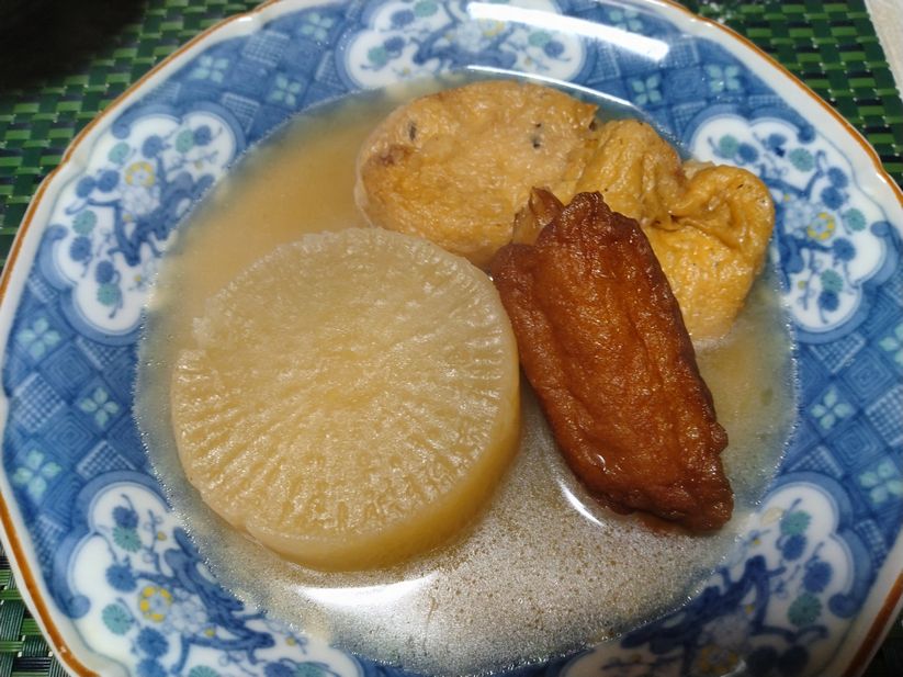＊煮物　お大根、ひろうす、ウィ...