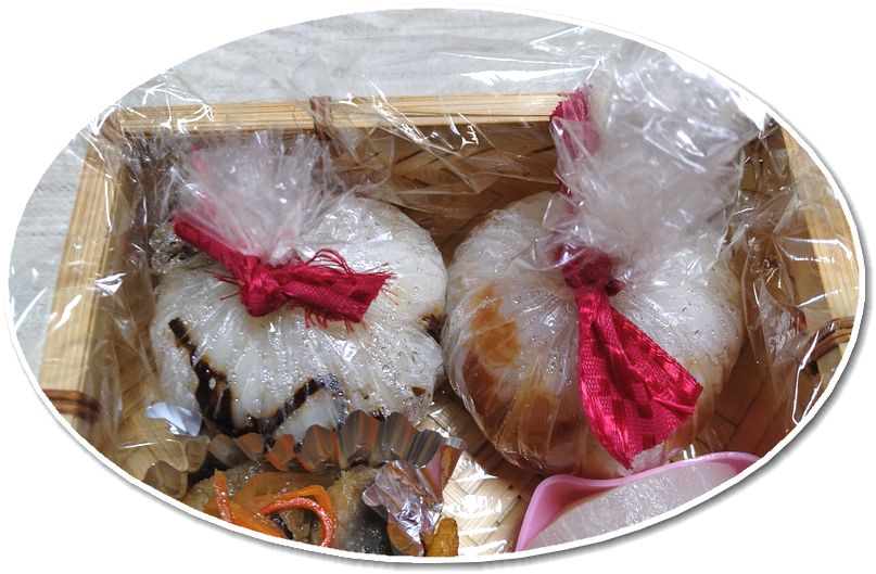 ＊おにぎり（塩昆布、梅干）