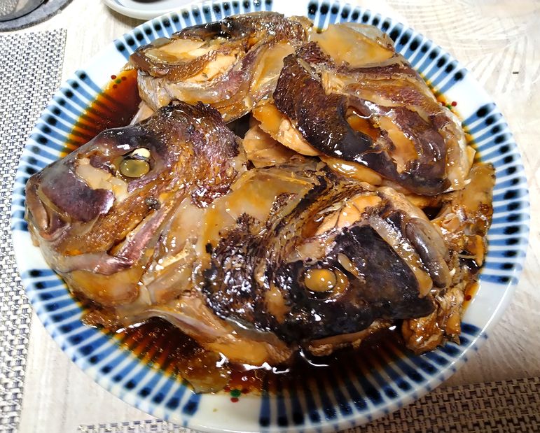＊真鯛のアラ煮 お使いに行った...