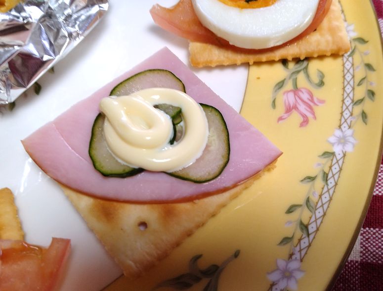 ハム＋きゅうり、マヨネーズ
