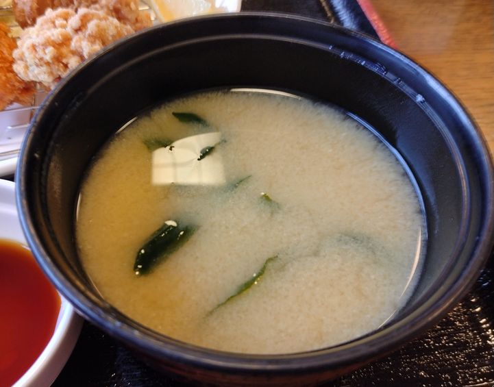 おみそ汁（おネギ抜き　(/ω＼...
