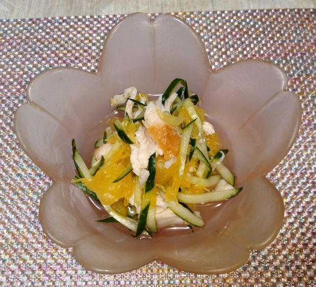 蒸し鶏むね肉と甘夏柑、きゅうり...